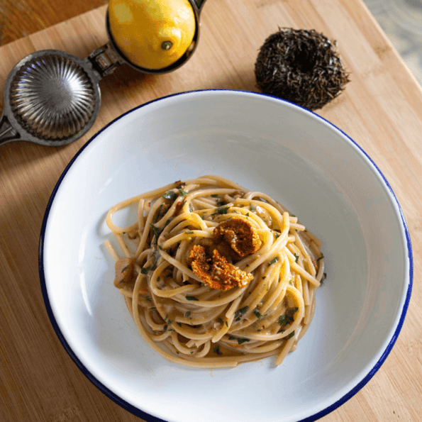 Sea urchin pasta