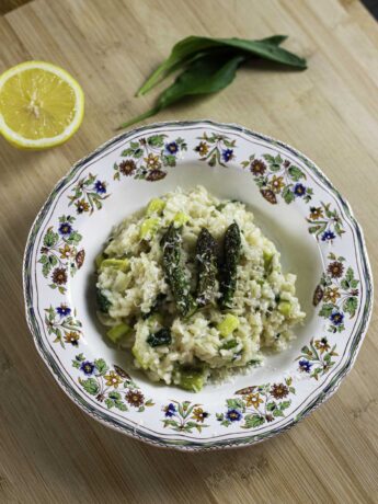 Wild garlic and asparagus risotto
