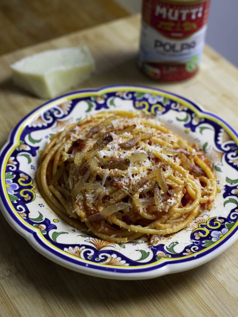 Bucatini all'amatriciana (pasta with guanciale, tomato sauce and pecorino romano)